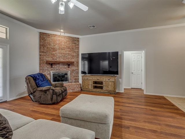 700 Taber Lane, Edmond, OK 73003