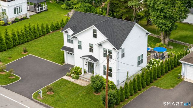 2960 East Main Street, Bridgeport, CT 06610
