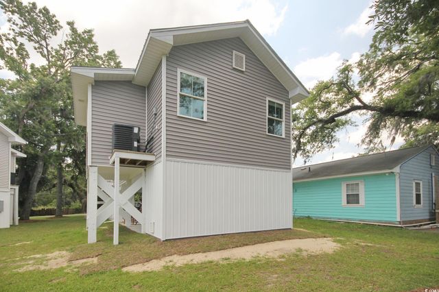 610 Bayview Dr., Georgetown, SC 29440