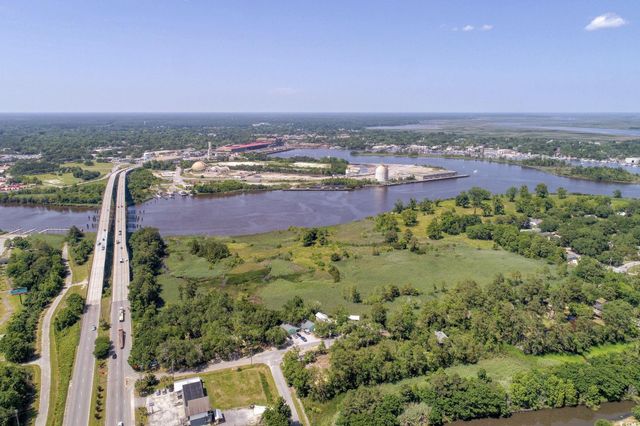 610 Bayview Dr., Georgetown, SC 29440