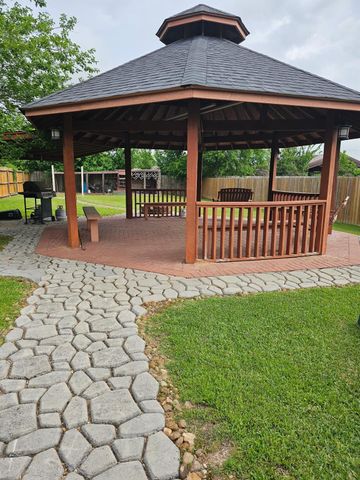 8645 Rinn Street, Houston, TX 77078