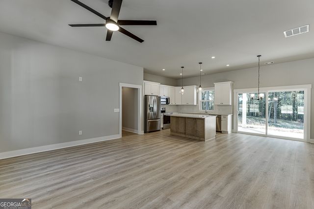 125 Rains Road, Jefferson, GA 30549