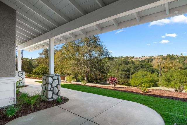2495 Marianne Ln, Fallbrook, CA 92028