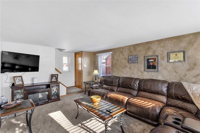 440 Brunner Dr, Monroeville, PA 15146