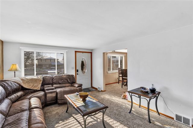 440 Brunner Dr, Monroeville, PA 15146