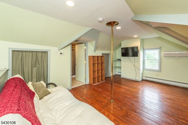 51 Main St, Franklin Boro, NJ 07416