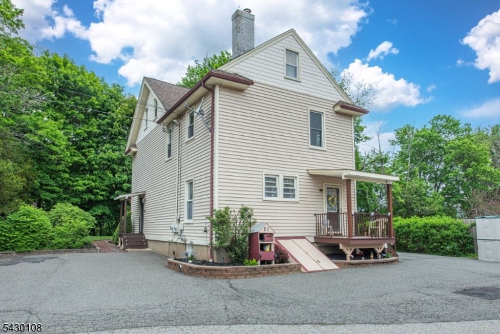 51 Main St, Franklin Boro, NJ 07416