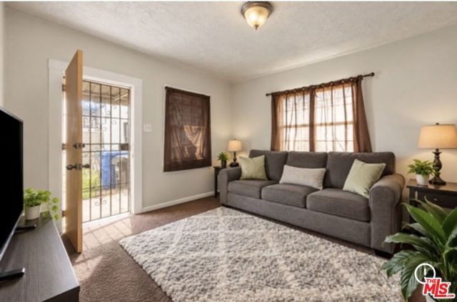 224 W 84th Street, Los Angeles, CA 90003