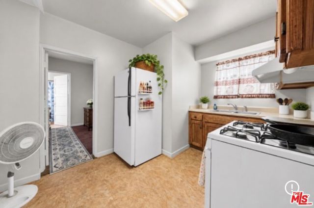 224 W 84th Street, Los Angeles, CA 90003