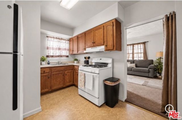 224 W 84th Street, Los Angeles, CA 90003