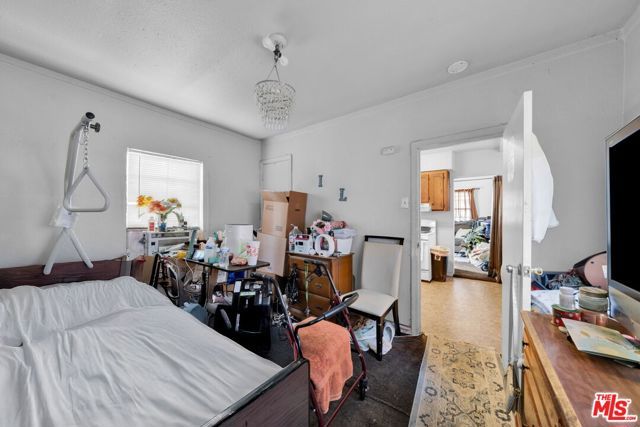 224 W 84th Street, Los Angeles, CA 90003