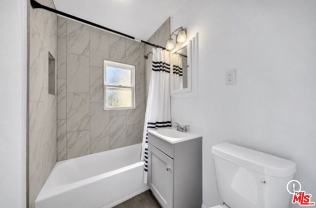 224 W 84th Street, Los Angeles, CA 90003