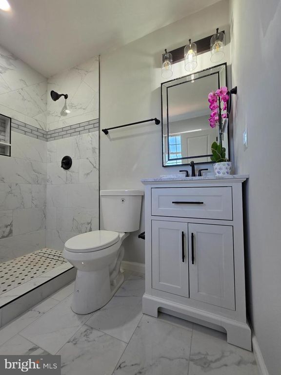 Image 29 of property listing at 4720 TRAIL CT, Westminster, MD 21158