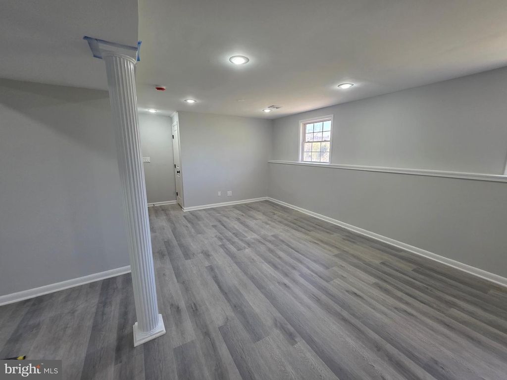Image 32 of property listing at 4720 TRAIL CT, Westminster, MD 21158