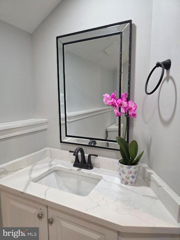 Image 37 of property listing at 4720 TRAIL CT, Westminster, MD 21158