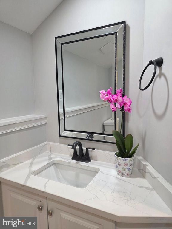 Image 38 of property listing at 4720 TRAIL CT, Westminster, MD 21158