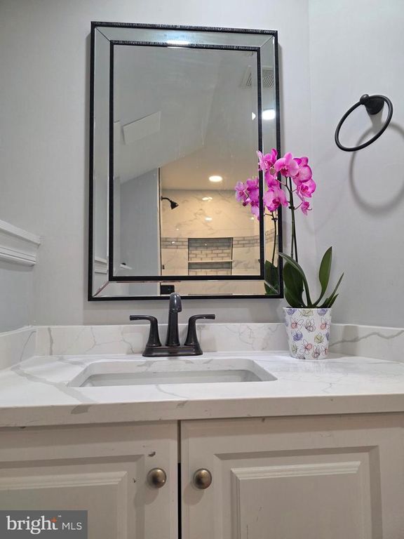 Image 39 of property listing at 4720 TRAIL CT, Westminster, MD 21158