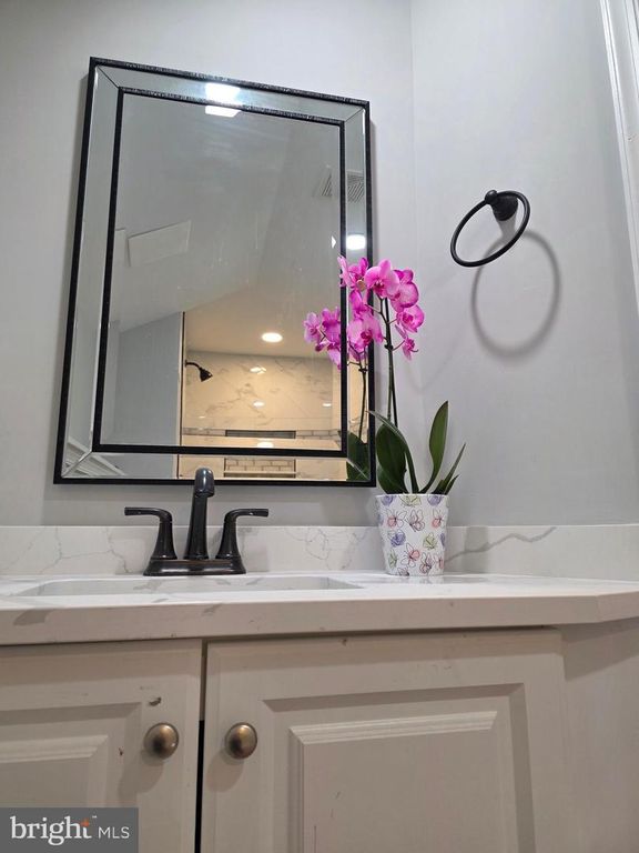 Image 41 of property listing at 4720 TRAIL CT, Westminster, MD 21158