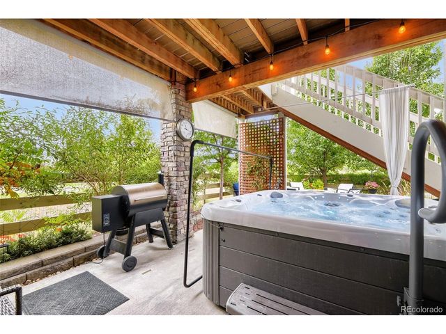 6678 W Jewell Pl, Lakewood, CO 80227