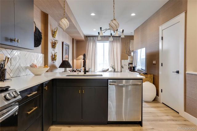 4925 W 10th Avenue 103, Denver, CO 80204