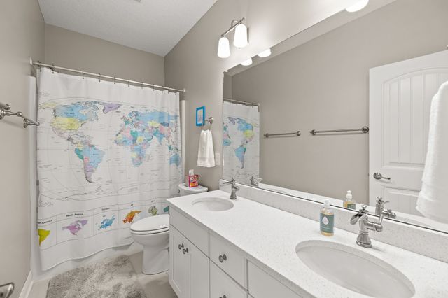 14323 Sheridan Avenue, Urbandale, IA 50323