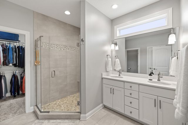 14323 Sheridan Avenue, Urbandale, IA 50323