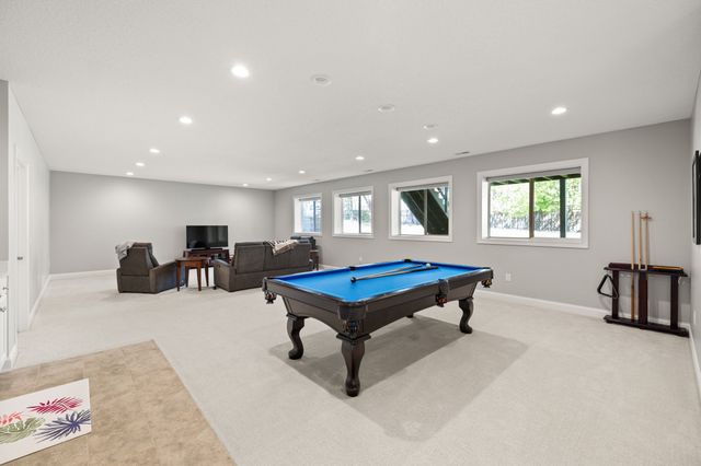 14323 Sheridan Avenue, Urbandale, IA 50323