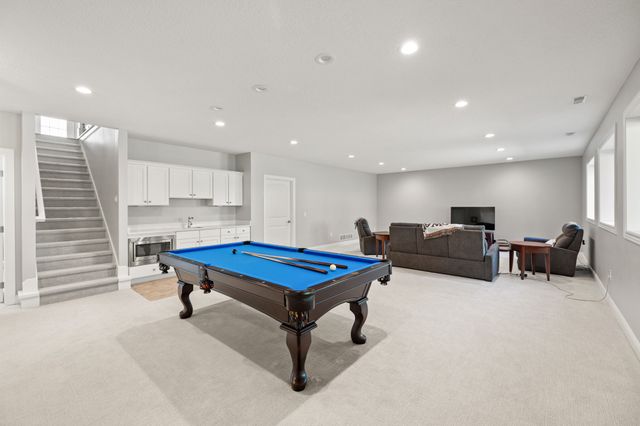 14323 Sheridan Avenue, Urbandale, IA 50323