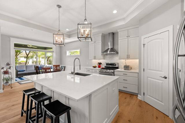 14323 Sheridan Avenue, Urbandale, IA 50323
