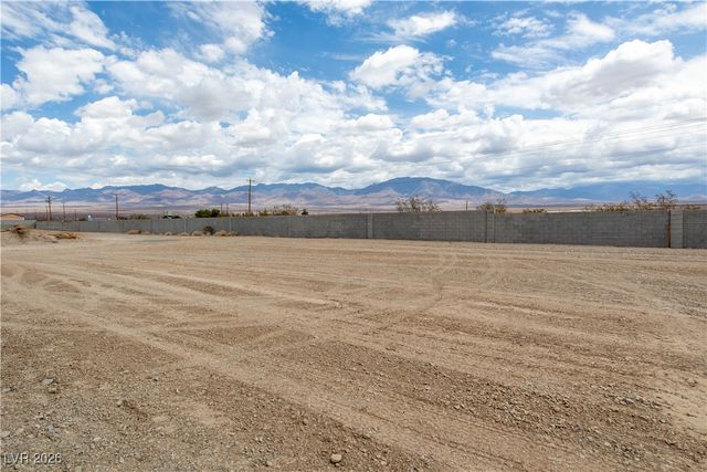 3897 North Mayfield Ranch Road, Pahrump, NV 89060