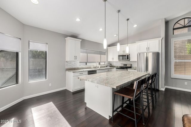 1147 W NEWPORT BEACH Drive, Gilbert, AZ 85233