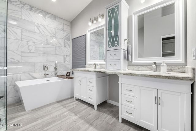 1147 W NEWPORT BEACH Drive, Gilbert, AZ 85233