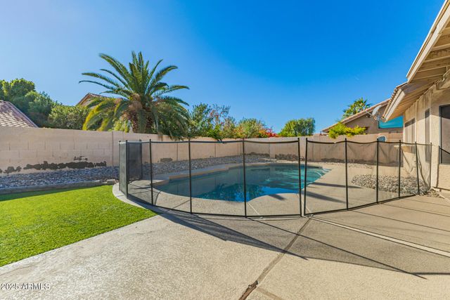 1147 W NEWPORT BEACH Drive, Gilbert, AZ 85233