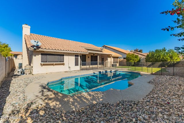 1147 W NEWPORT BEACH Drive, Gilbert, AZ 85233
