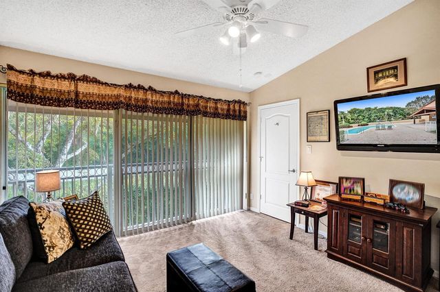 4941 Riverside Drive, Coral Springs, FL 33067