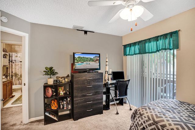 4941 Riverside Drive, Coral Springs, FL 33067