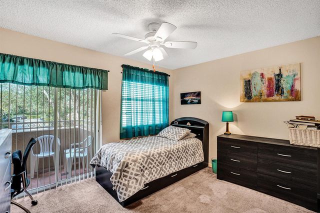 4941 Riverside Drive, Coral Springs, FL 33067