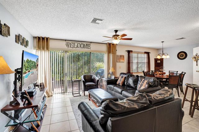4941 Riverside Drive, Coral Springs, FL 33067
