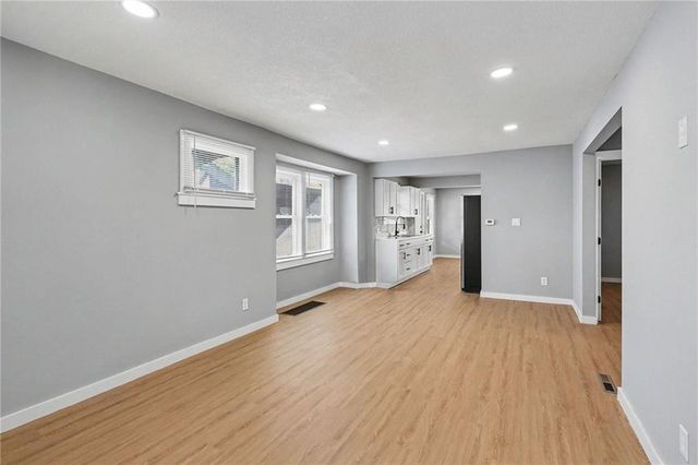 430 N 33rd Street, Kansas City, KS 66102