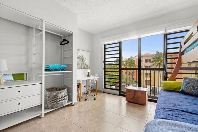 180 CRESCENT COVE COVE SE 37, Humacao, PR 00791