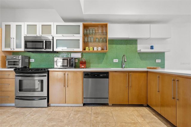 180 CRESCENT COVE COVE SE 37, Humacao, PR 00791