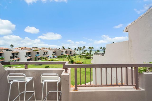 180 CRESCENT COVE COVE SE 37, Humacao, PR 00791