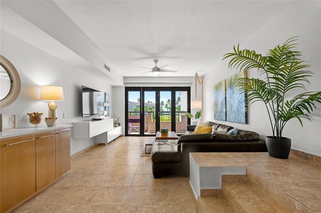 180 CRESCENT COVE COVE SE 37, Humacao, PR 00791