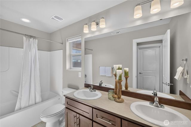 22437 SE 283rd Street, Maple Valley, WA 98038