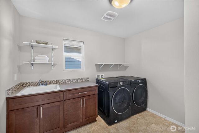 22437 SE 283rd Street, Maple Valley, WA 98038
