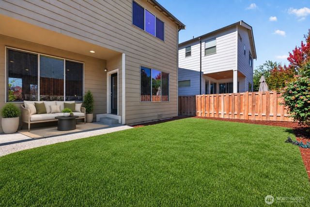 22437 SE 283rd Street, Maple Valley, WA 98038