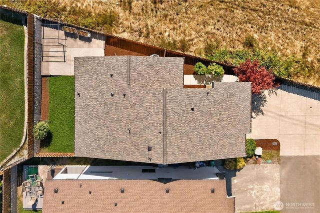 22437 SE 283rd Street, Maple Valley, WA 98038