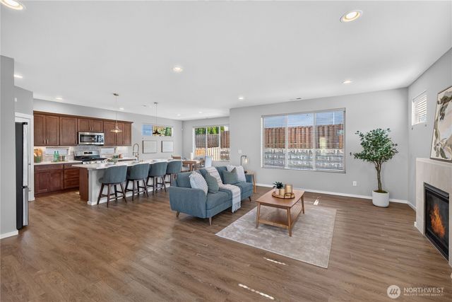 22437 SE 283rd Street, Maple Valley, WA 98038
