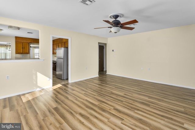 223 HUNTINGTON DR, Southampton, NJ 08088