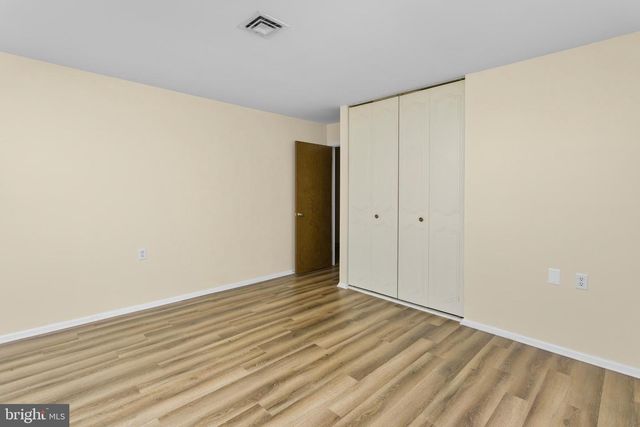 223 HUNTINGTON DR, Southampton, NJ 08088